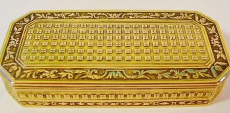 Caja Tabaquera en oro. París, Francia. Finales siglo XVIII