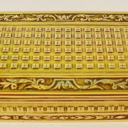 Caja Tabaquera en oro. París, Francia. Finales siglo XVIII 01